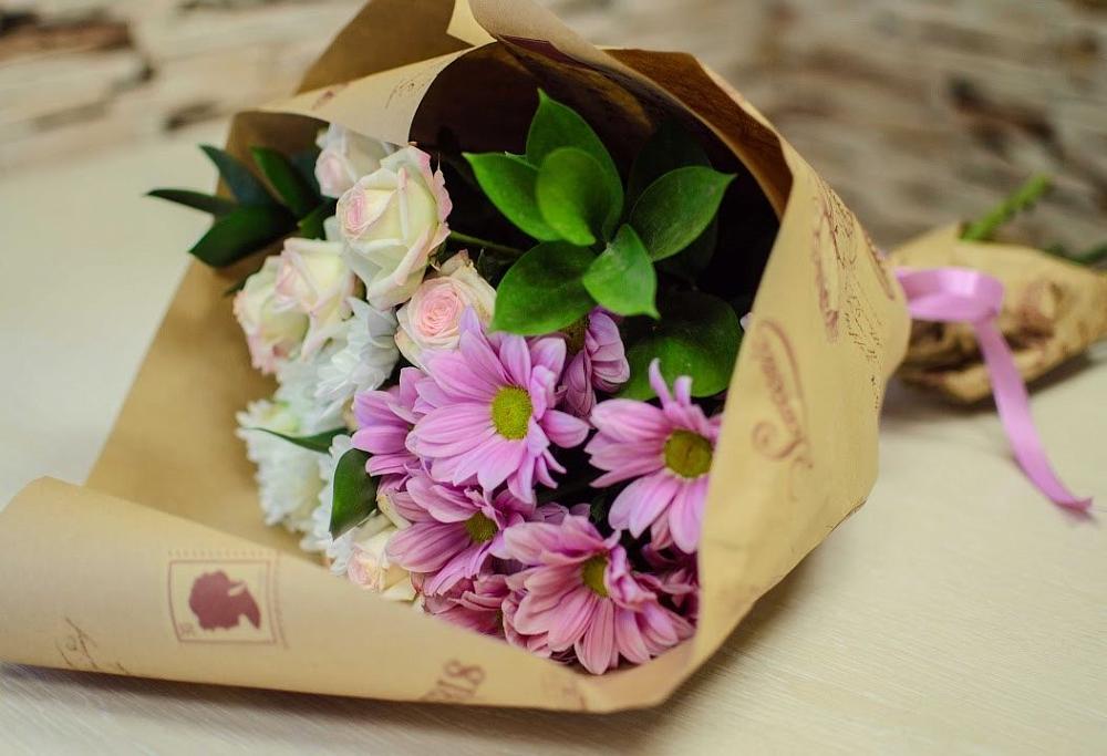 Букет цветов из: Розы и Хризантемы в Орда