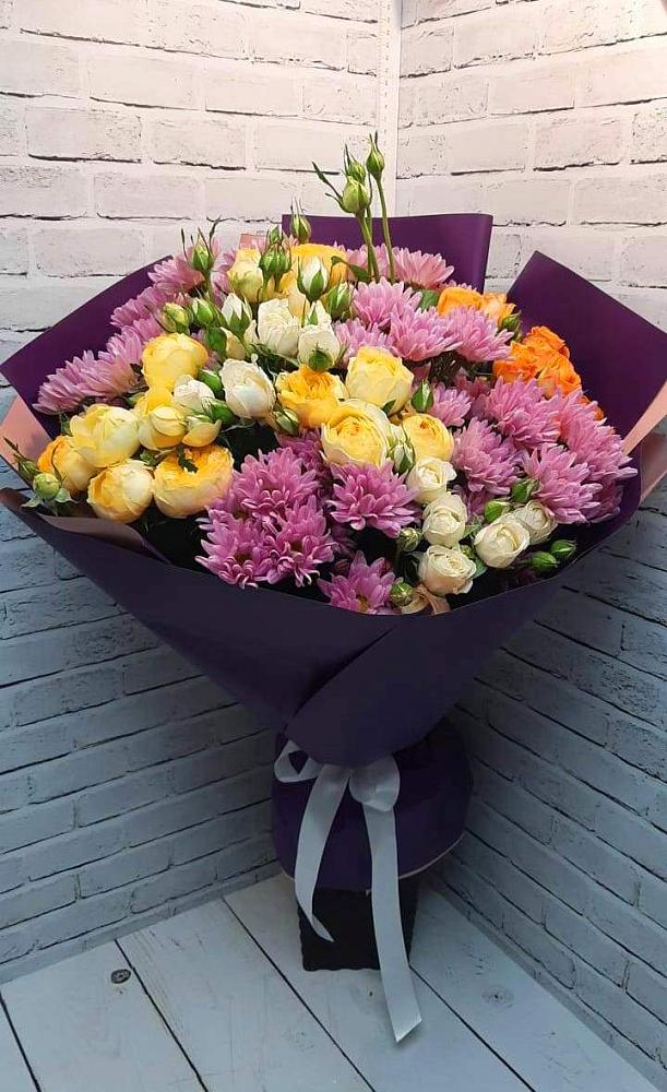 Букет цветов из: Хризантемы и Розы в Орда