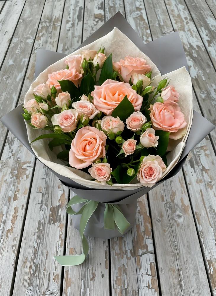 Букет цветов из: Розы в Орда