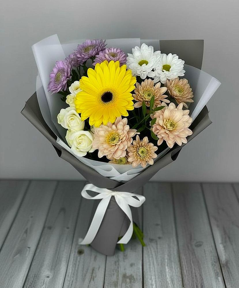 Букет цветов из: Розы, Герберы и Хризантемы в Орда