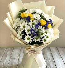 Букет цветов из:  Ирисы, Хризантемы и Розы #REPLACE_PRED# Орда