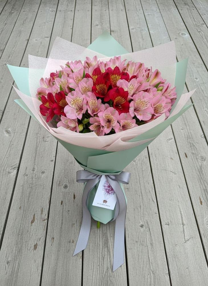 Букет цветов из: Альстромерии в Орда