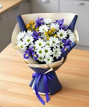 Букет цветов из:  Розы, Ирисы и Хризантемы в Орда