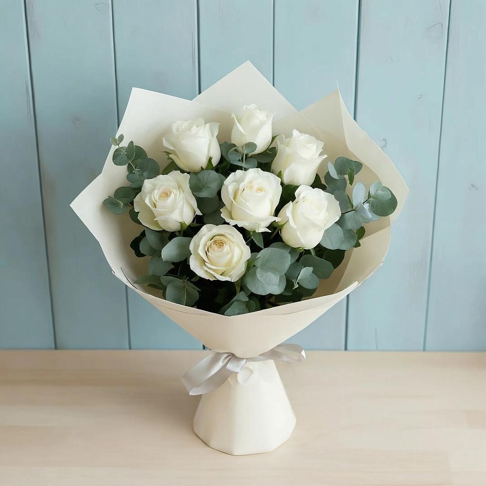 Букет Белые розы в Эвкалипте в Орда
