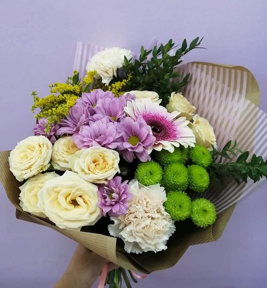 Букет цветов из: Хризантемы, Розы, Гвоздики и Герберы в Орда