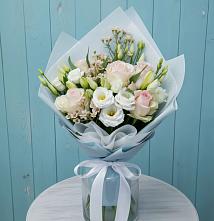 Букет цветов из:  Розы и Лизиантусы в Орда