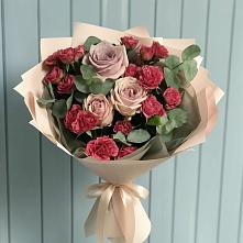 Букет цветов из:  Гвоздики и Розы в Орда