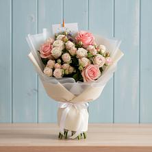 Букет цветов из:  Розы в Орда