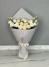 Букет цветов из:  Розы и Лизиантусы в Орда